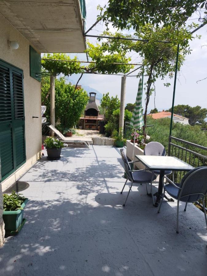 Apartments Mare - 150 M From Beach Brela Eksteriør bilde